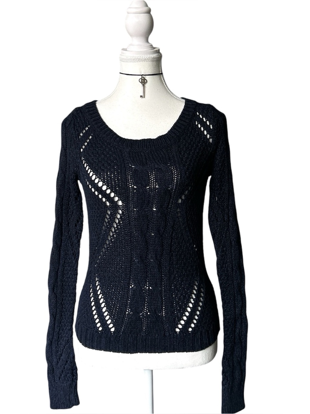 Y2K Coquette “American Eagle” Basic Navy Blue Cable Knit Long Sleeve Sweater